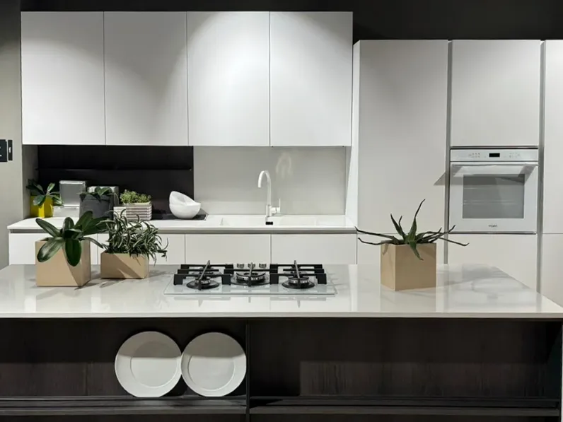 Cucina bianca moderna con isola La casa moderna Carol a soli 8400 Euro