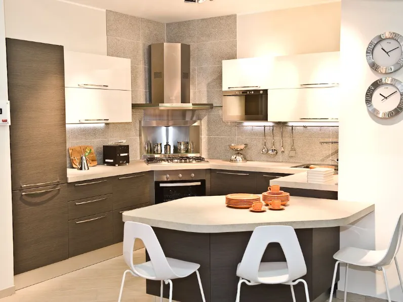 Cucina grigia moderna ad angolo Carrera  Veneta Cucine a soli 7590 Euro
