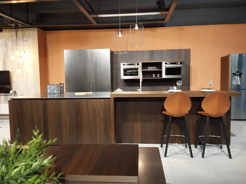 Cucina moderna ad isola Cesar Maxima 2.2 e new elle a prezzo scontato