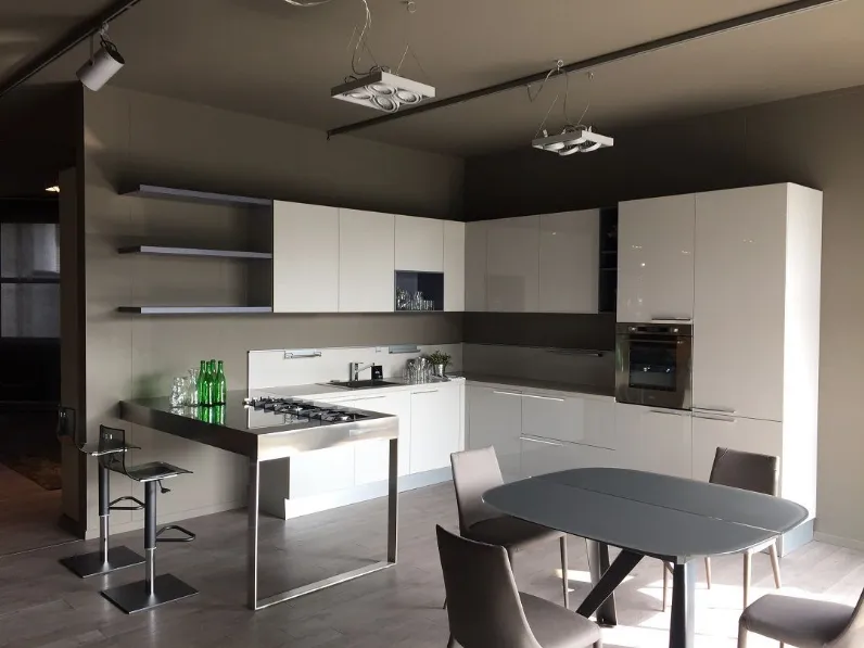 Cucina grigio moderna con penisola Ariel Cesar a soli 3900