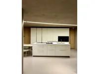 Cucina Cesar design con isola bianca in laminato opaco Maxima