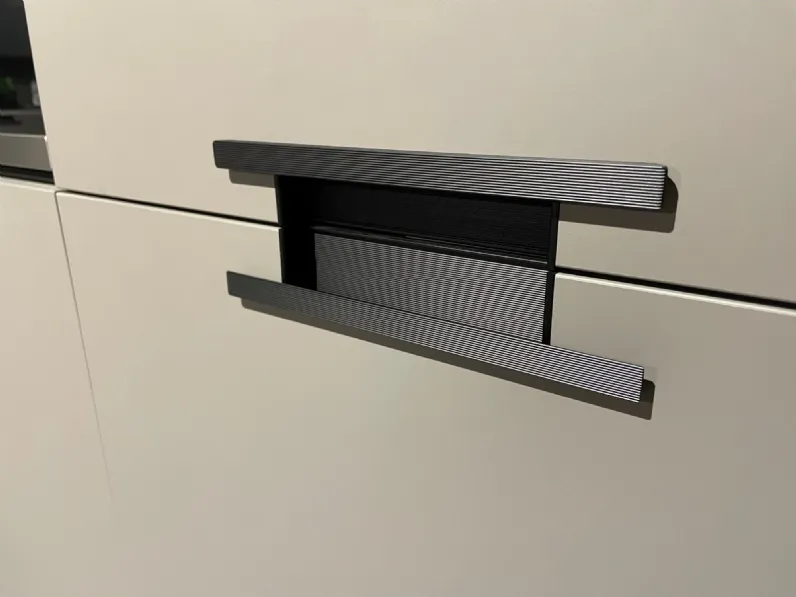 Cucina a prezzo scontato con penisola design Maxima Cesar