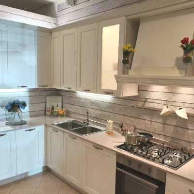 Cucina classica ad angolo Cucina opera Arredo3 a prezzo scontato