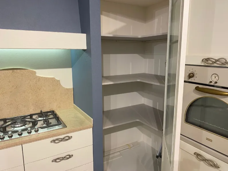 Cucina classica bianca Arrex ad angolo Sandy scontata