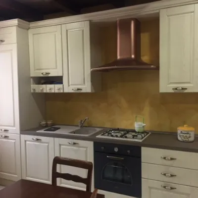 Cucina classica magnolia Artec lineare Opera in Offerta Outlet