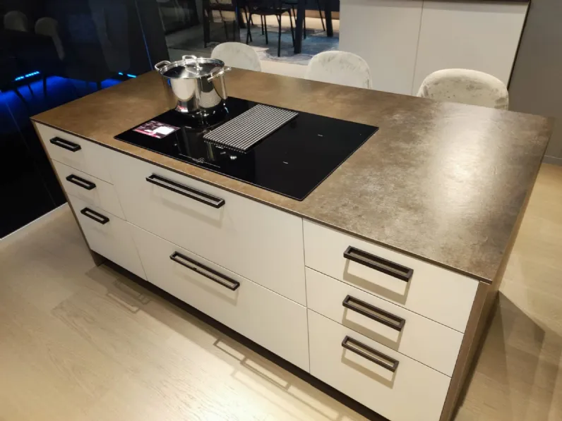 Cucina ad isola in laminato opaco grigio Cloe a prezzo scontato