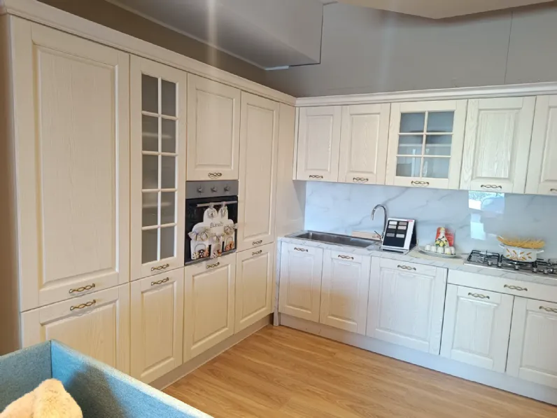 Cucina Opera classica bianca Colombini casa ad angolo scontata 61%