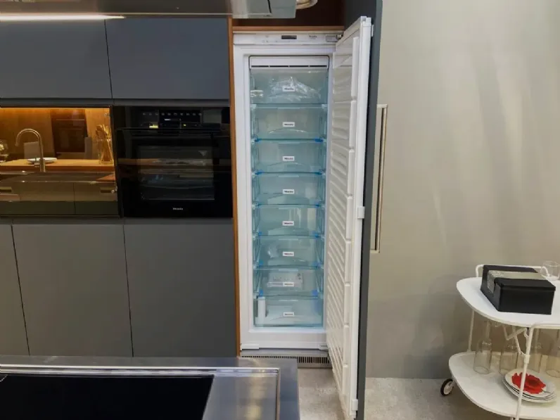 Cucina Arclinea moderna con isola altri colori in hpl Italia/convivium