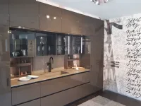 Cucina con isola in laccata lucido altri colori Logia l40 a prezzo ribassato