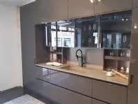 Cucina con isola in laccata lucido altri colori Logia l40 a prezzo ribassato