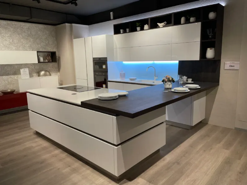 Cucina Oyster con isola Veneta cucine con uno sconto imperdibile