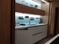 Cucina con isola in laccata opaco a prezzo scontato 53%