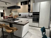 Cucina Mira moderna altri colori Scavolini con isola scontata 48%