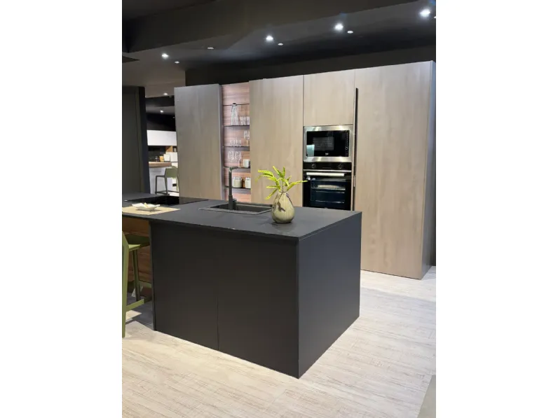 Cucina grigia moderna con isola Arredo3 Cucina kalì profilo a soli 8400 Euro