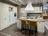 Cucina classica con isola Olimpia Mobilturi a prezzo ribassato