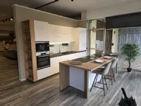 Cucina bianca moderna con isola Hera Prima cucine in Offerta Outlet