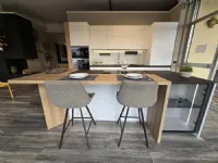Cucina bianca moderna con isola Hera Prima cucine in Offerta Outlet
