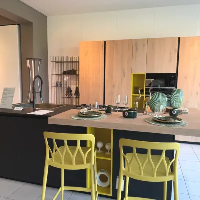 Cucina altri colori moderna con isola Doimo cucine Aspen a soli 16830 Euro