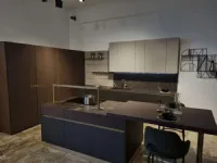 Cucina con isola moderna rovere moro Arredo3 Arredo3 kal� retta a soli 16000 Euro