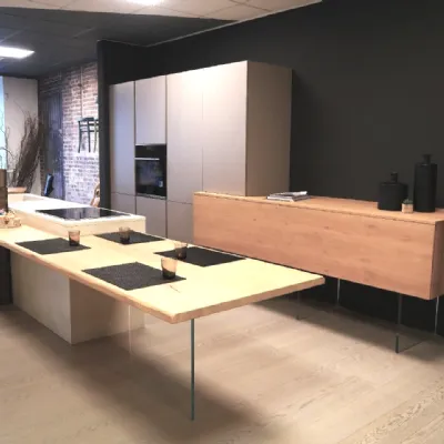 Cucina con isola moderna tortora Ar-tre Kubika e mood a soli 9520 Euro