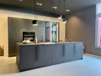 Cucina a prezzo ribassato con isola design Musa Scavolini