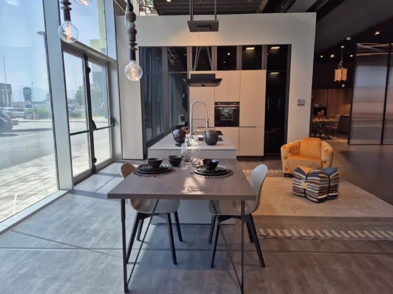 Cucina grigia moderna con isola Sa 197 cucina karma Stosa in offerta