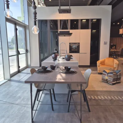Cucina grigia moderna con isola Sa 197 cucina karma Stosa in offerta