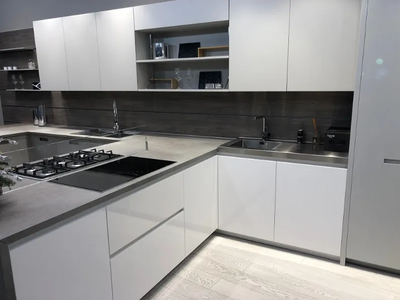 Cucina altri colori moderna con penisola Aster cucine Atelier a soli 8000 Euro