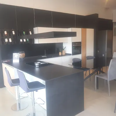 Cucina Aspen con penisola Doimo cucine con uno sconto imperdibile