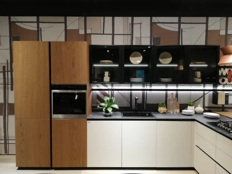 Cucina altri colori moderna con penisola Immagina wood Lube cucine a soli 12950 Euro