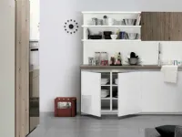 Cucina con penisola in laminato lucido a prezzo ribassato 35%