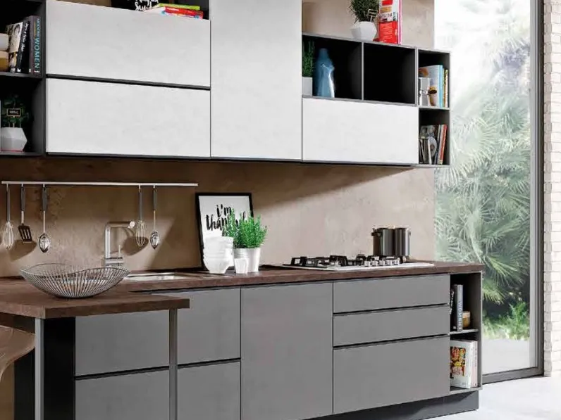 Cucina con penisola in laminato materico grigio Cucina in ossido cemento moderna industry in offerta   a prezzo scontato