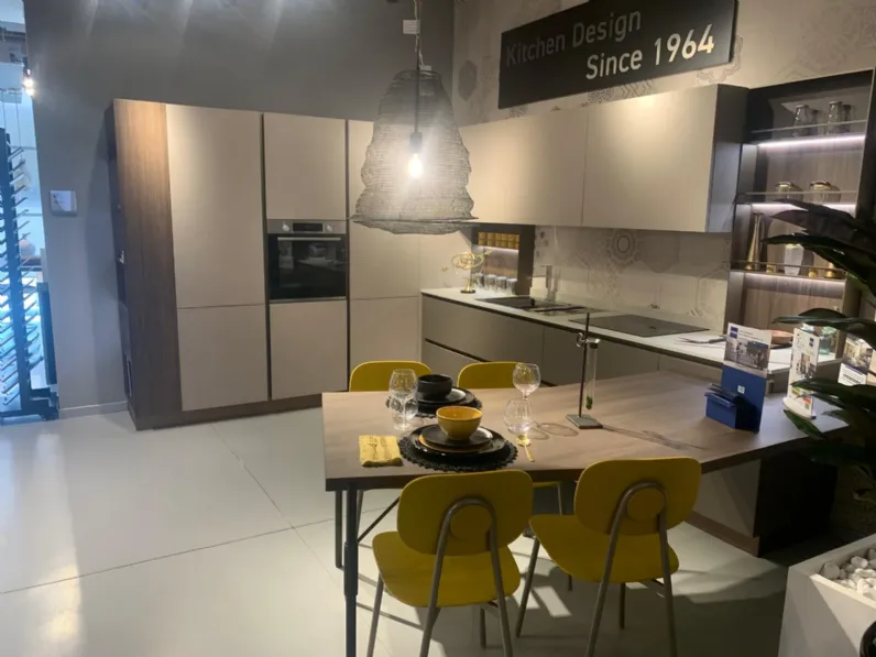 Cucina con penisola moderna tortora Stosa Infinity a soli 11972 Euro