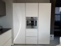 Cucina con penisola in laminato opaco a prezzo ribassato