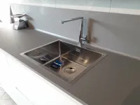 Cucina con penisola in laminato opaco a prezzo ribassato