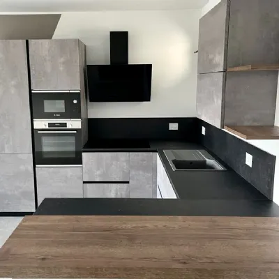 Cucina con penisola in laminato opaco grigio Ingrosso cucine moderne icm36 a prezzo scontato