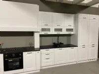 Cucina con penisola in legno bianca Provenzale country a prezzo scontato