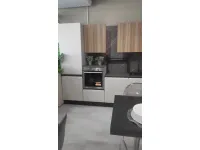 Cucina con penisola in nobilitato altri colori Murano a prezzo ribassato