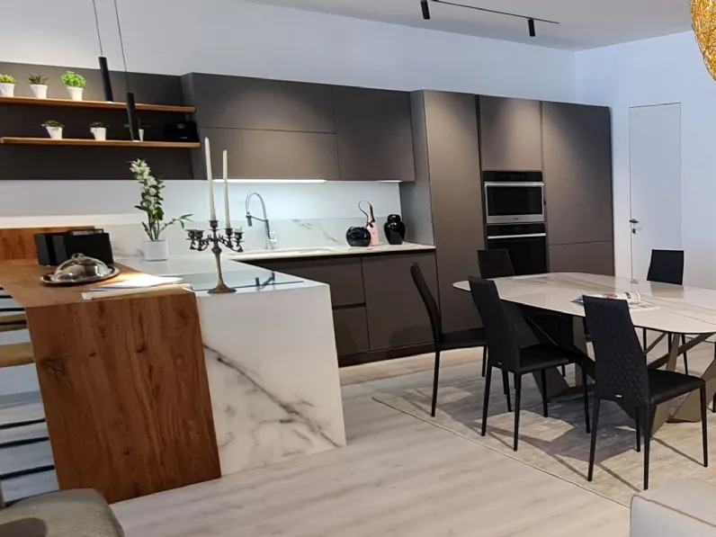 Cucina Glaks moderna grigio Key cucine con penisola scontata 55%