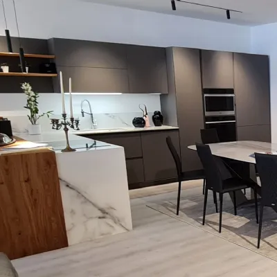 Cucina Glaks moderna grigio Key cucine con penisola scontata 55%