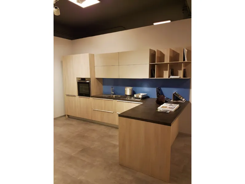 Cucina con penisola moderna Modello 2.1 Copat cucine a prezzo scontato