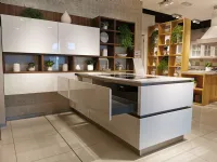 Cucina con penisola Oyster  Veneta cucine con uno sconto vantaggioso