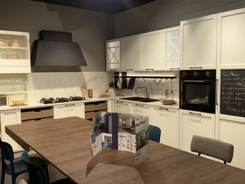 Cucina ad angolo in legno a prezzo scontato 50%