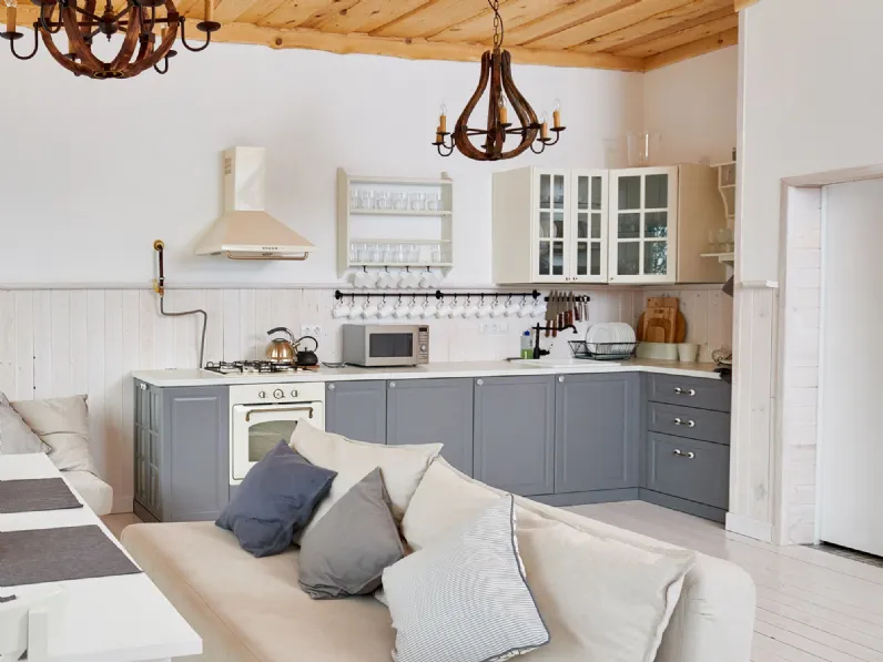 Mobilike Courtney a 6652€. Ecommerce con cucina country artigianale.