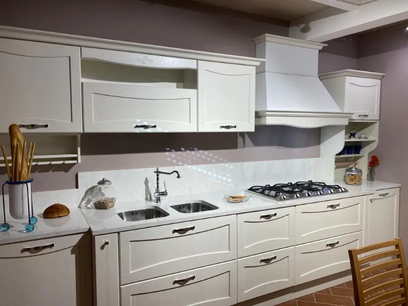Cucina Creo kitchens provenzale lineare bianca in laccata Aurea
