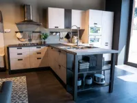 Cucina Kyra con penisola Creo con un ribasso imperdibile