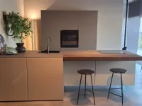 Cucina tortora design con isola Lago Cucina lago 368 a soli 13020 Euro