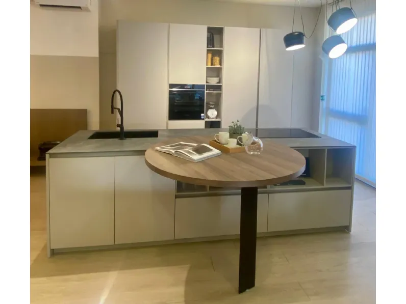 Cucina Cucina lain gola design altri colori Euromobil con isola scontata 45%