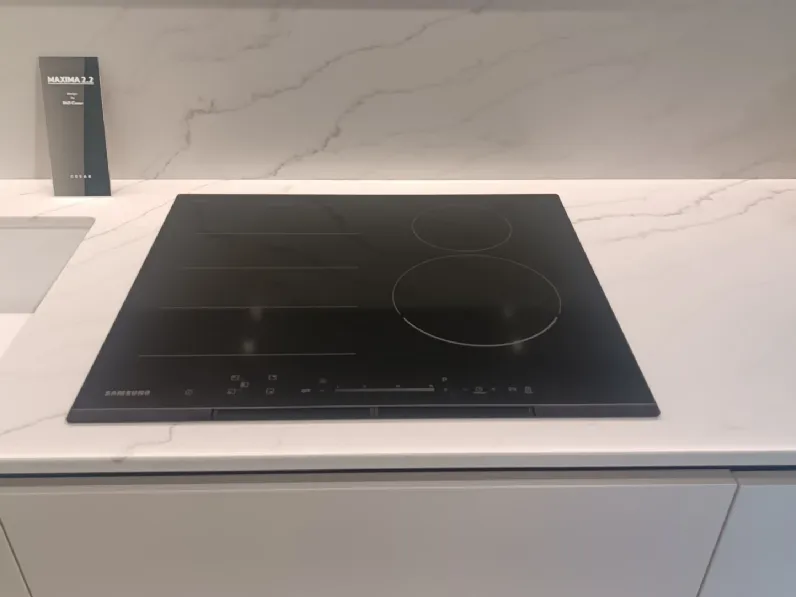 Cucina moderna ad angolo Cucina maxima 2.0 Cesar a prezzo scontato