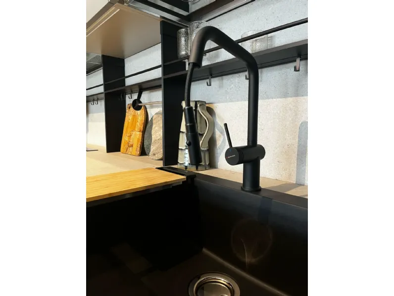 Cucina modello gola  ad angolo Doimo cucine con un ribasso imperdibile